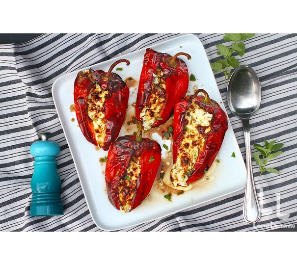 Ardei kapia umpluți cu brânză feta