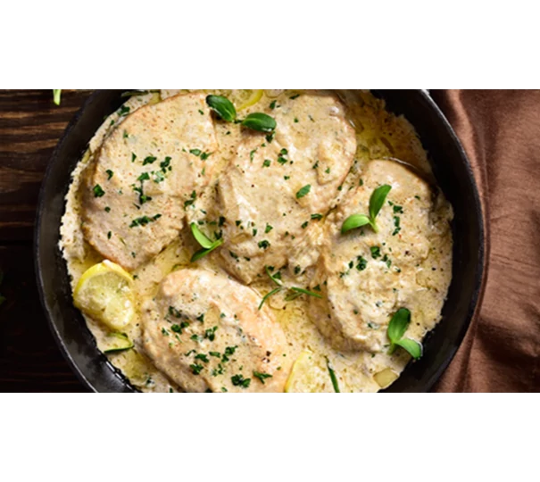 Pui în sos cremos de usturoi la airfryer