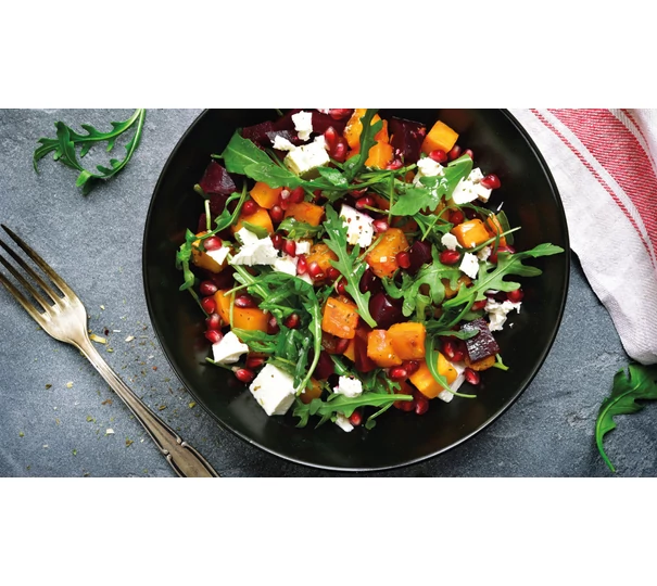 Salată de dovleac plăcintar cu rodie  și ruccola